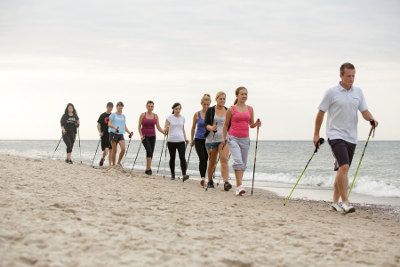 Nordic Walking na plaży - uczta dla ciała i ducha